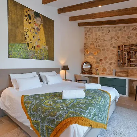 Xarabella By Aguilarent